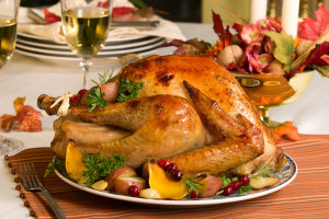 rsz_thanksgiving_turkey_and_wine_14891473 (1)